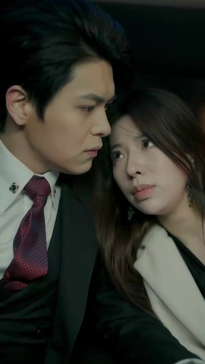 暧昧失控封面图